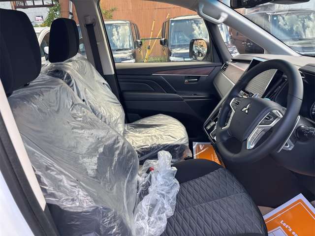 三菱 デリカ　Ｄ：５ ２．２ Ｐ ディーゼルターボ ４ＷＤ R7年 (近畿) 99