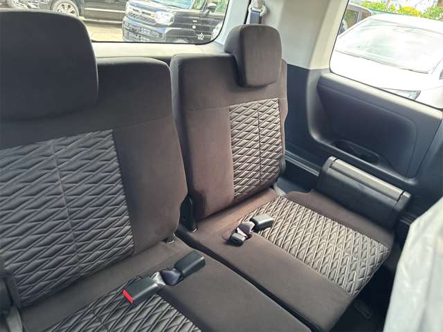 三菱 デリカ　Ｄ：５ ２．２ Ｐ ディーゼルターボ ４ＷＤ R7年 (近畿) 99