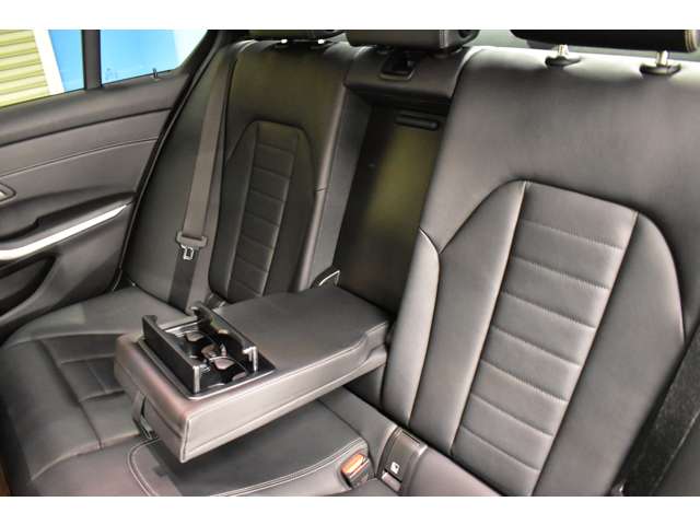 ＢＭＷ ３シリーズ ３２０ｉ　Ｍスポーツ R4年 (関東) 99