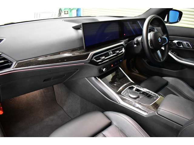 ＢＭＷ ３シリーズ ３２０ｉ　Ｍスポーツ R4年 (関東) 99