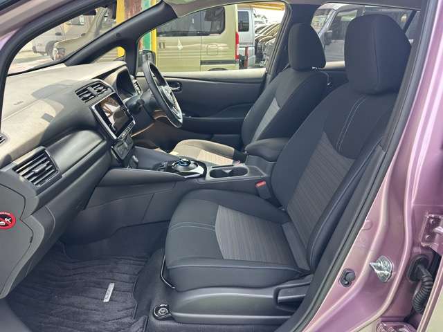 日産 リーフ Ｘ R4年 (東海) 99