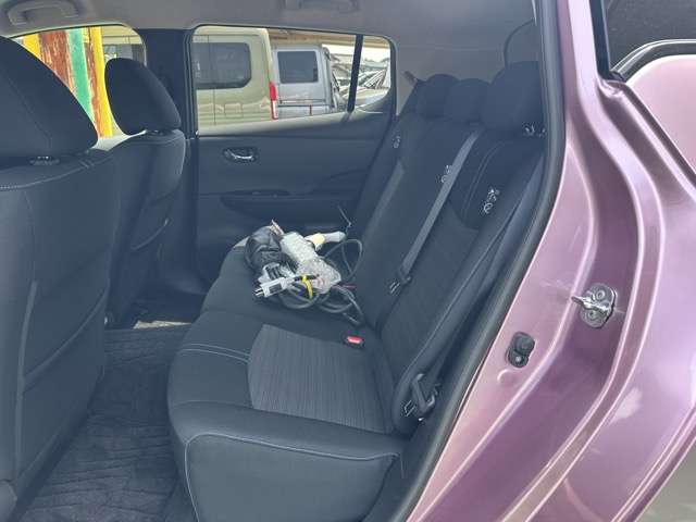 日産 リーフ Ｘ R4年 (東海) 99