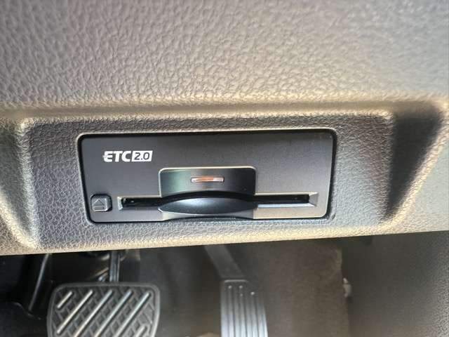 日産 リーフ Ｘ R4年 (東海) 99