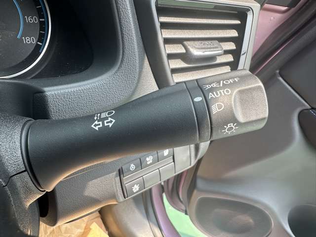 日産 リーフ Ｘ R4年 (東海) 99