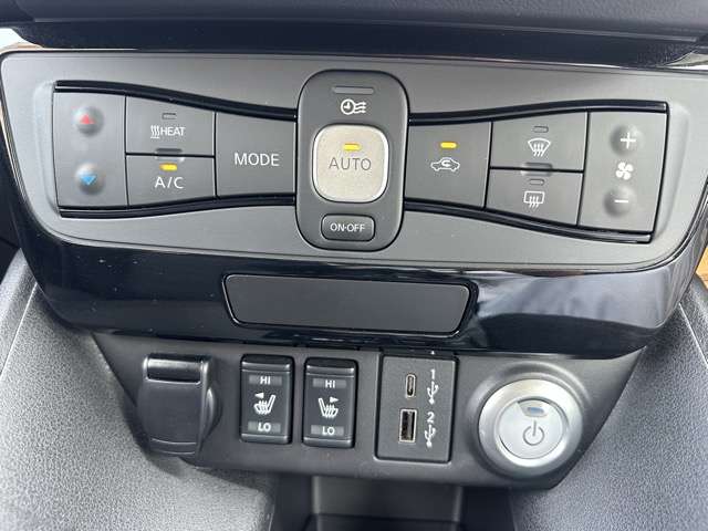 日産 リーフ Ｘ R4年 (東海) 99