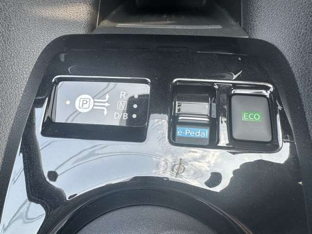 日産 リーフ Ｘ R4年 (東海) 99