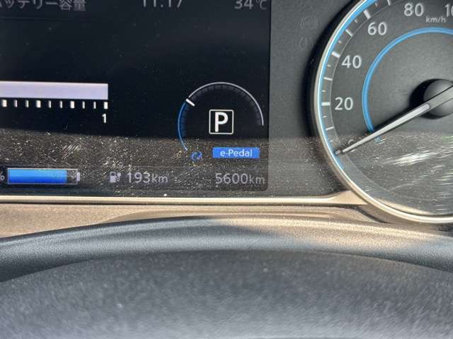 日産 リーフ Ｘ R4年 (東海) 99