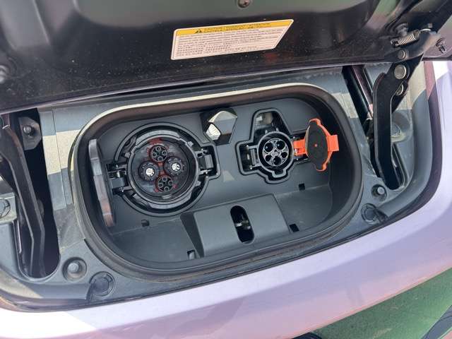 日産 リーフ Ｘ R4年 (東海) 99