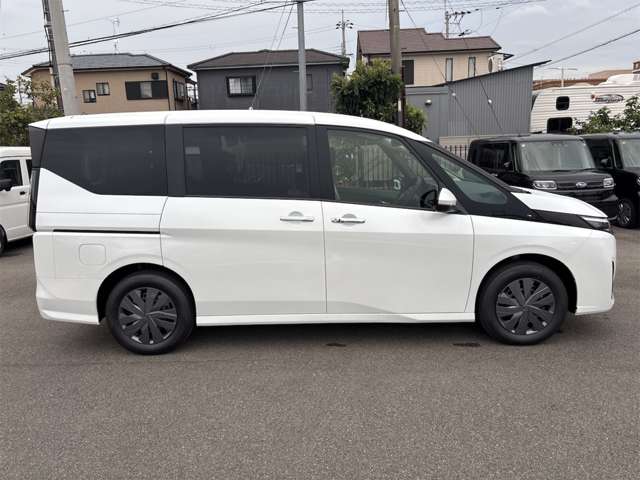 日産 セレナ ２．０ ＸＶ R7年 (近畿) 99