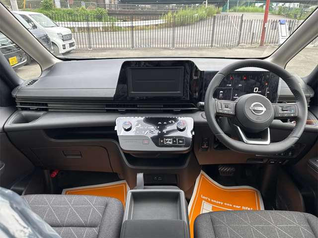 日産 セレナ ２．０ ＸＶ R7年 (近畿) 99