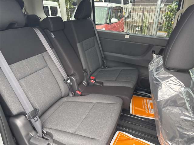 日産 セレナ ２．０ ＸＶ R7年 (近畿) 99