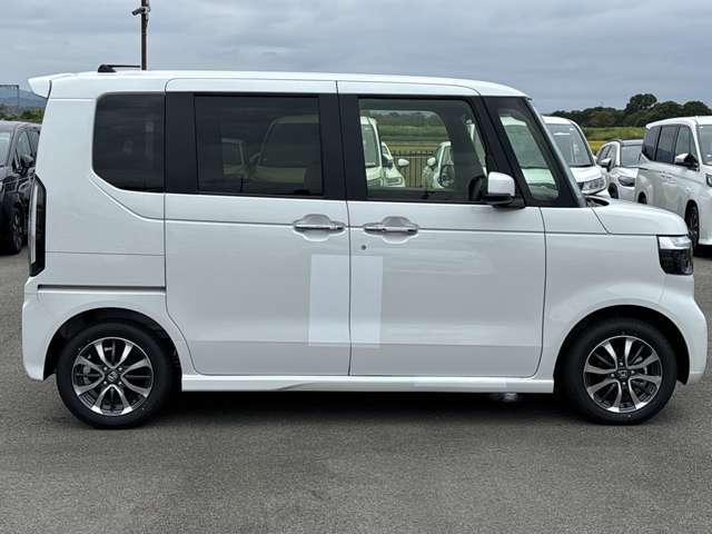 ホンダ Ｎ　ＢＯＸ カスタム ６６０ R7年 (近畿) 99