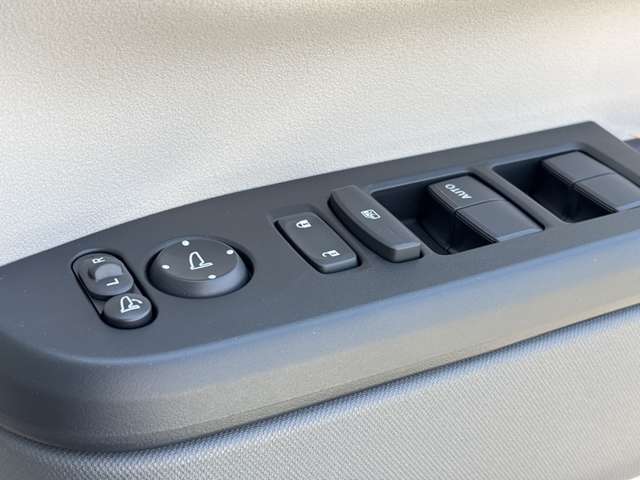 ホンダ Ｎ　ＢＯＸ ６６０ R7年 (近畿) 99