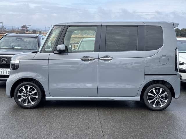 ホンダ Ｎ　ＢＯＸ カスタム ６６０ コーディネートスタイル モノトーン R6年 (近畿) 99