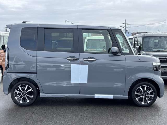 ホンダ Ｎ　ＢＯＸ カスタム ６６０ コーディネートスタイル モノトーン R6年 (近畿) 99
