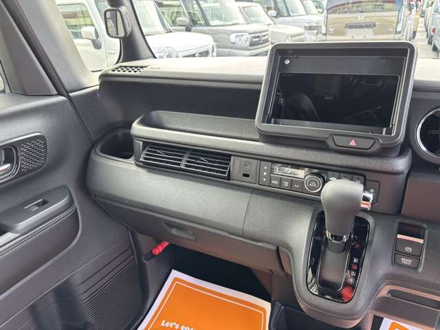 ホンダ Ｎ　ＢＯＸ カスタム ６６０ コーディネートスタイル モノトーン R6年 (近畿) 99