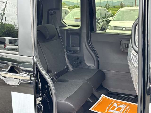 ホンダ Ｎ　ＢＯＸ カスタム ６６０ R6年 (近畿) 99