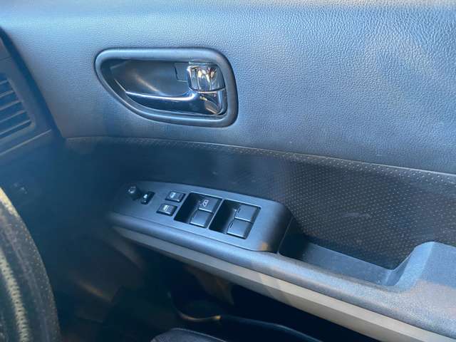 日産 エクストレイル ２．０ ２０Ｘ ４ＷＤ H25年 (九州・沖縄) 99