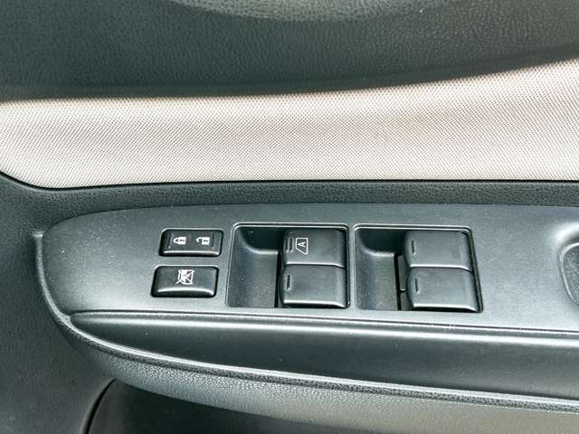 日産 ノート １．２ Ｅ－ＰＯＷＥＲ Ｘ H29年 (九州・沖縄) 99