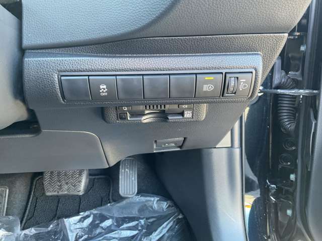 トヨタ カローラスポーツ　ハイブリッド １．８ ハイブリッド Ｇ Ｚ H30年 (東北) 99