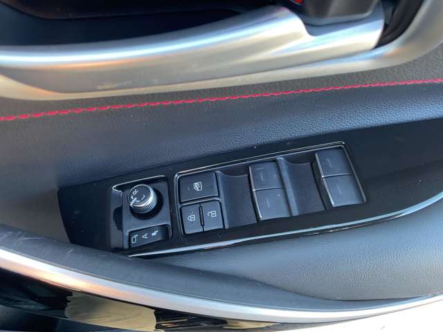 トヨタ カローラスポーツ　ハイブリッド １．８ ハイブリッド Ｇ Ｚ H30年 (東北) 99