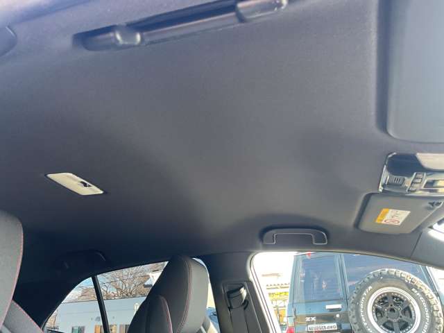 トヨタ カローラスポーツ　ハイブリッド １．８ ハイブリッド Ｇ Ｚ H30年 (東北) 99