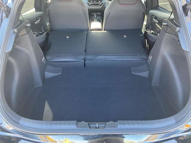 トヨタ カローラスポーツ　ハイブリッド １．８ ハイブリッド Ｇ Ｚ H30年 (東北) 99