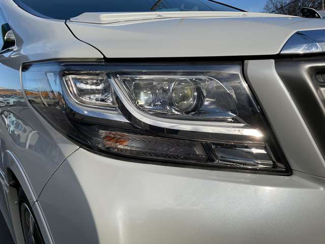 トヨタ アルファード　ハイブリッド ハイブリッド ２．５ Ｘ Ｅ－ＦＯＵＲ ４ＷＤ H28年 (東北) 99