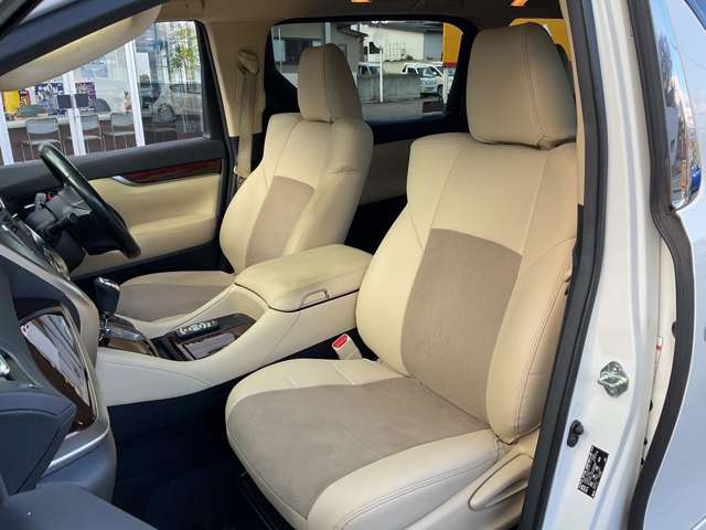 トヨタ アルファード　ハイブリッド ハイブリッド ２．５ Ｘ Ｅ－ＦＯＵＲ ４ＷＤ H28年 (東北) 99