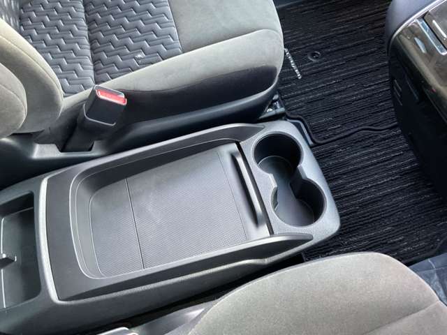 トヨタ アルファード ２．５ Ｓ H28年 (東北) 99