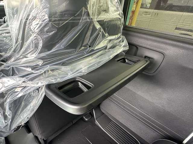 ホンダ Ｎ　ＢＯＸ カスタム ６６０ ターボ コーディネートスタイル ２トーン R7年 (東海) 99