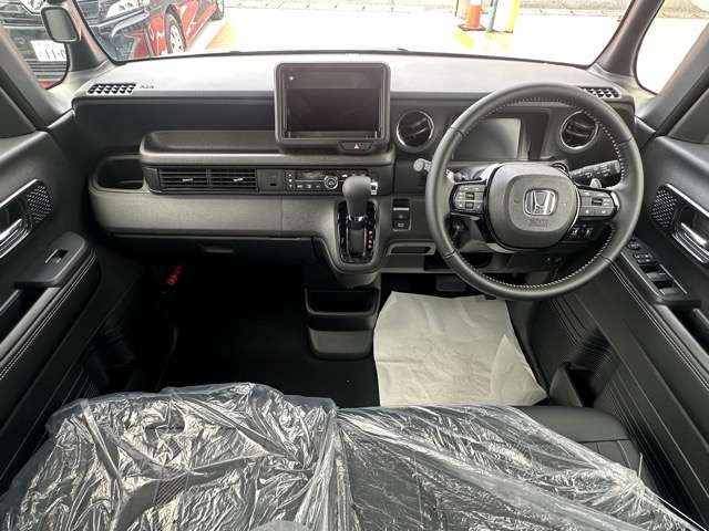 ホンダ Ｎ　ＢＯＸ カスタム ６６０ ターボ コーディネートスタイル ２トーン R7年 (東海) 99