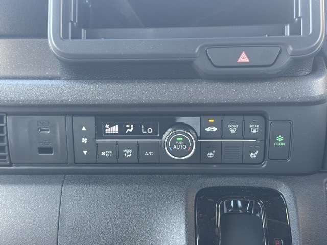 ホンダ Ｎ　ＢＯＸ カスタム ６６０ R7年 (東海) 99