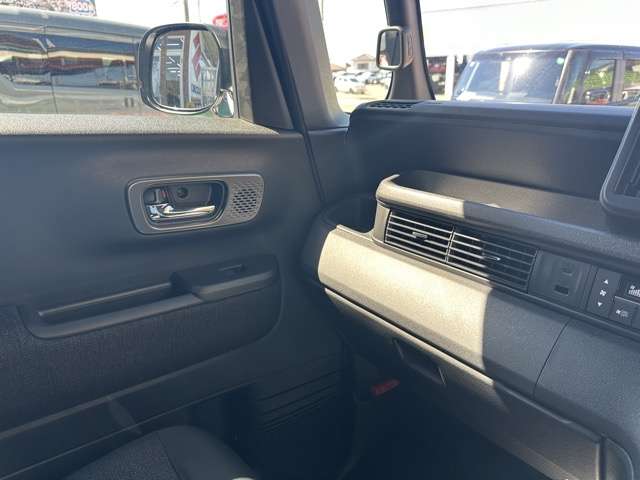 ホンダ Ｎ　ＢＯＸ カスタム ６６０ R7年 (東海) 99