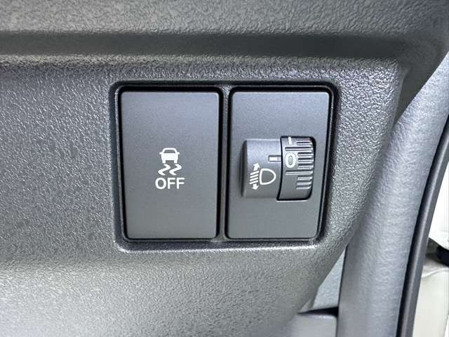 ホンダ Ｎ　ＢＯＸ カスタム ６６０ ターボ R7年 (東海) 99