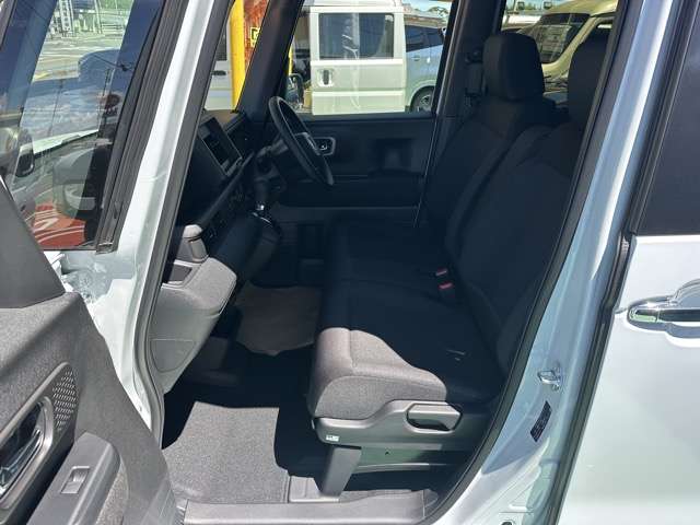 ホンダ Ｎ　ＢＯＸ カスタム ６６０ R7年 (東海) 99