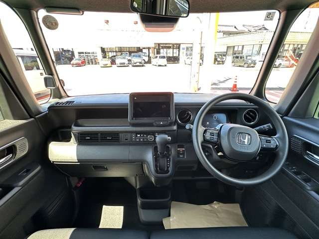 ホンダ Ｎ　ＢＯＸ カスタム ６６０ R7年 (東海) 99