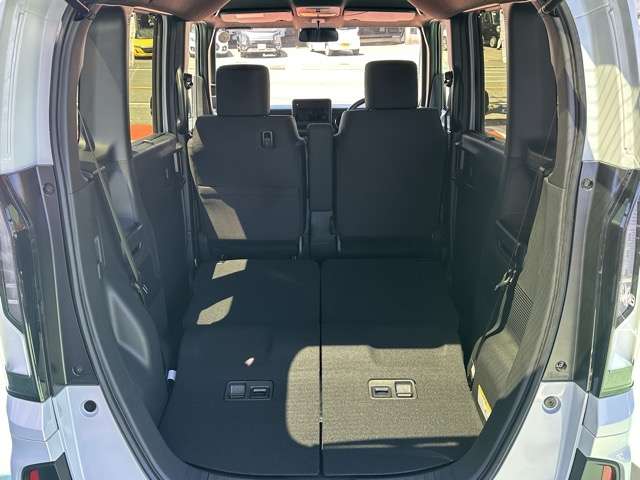 ホンダ Ｎ　ＢＯＸ カスタム ６６０ R7年 (東海) 99