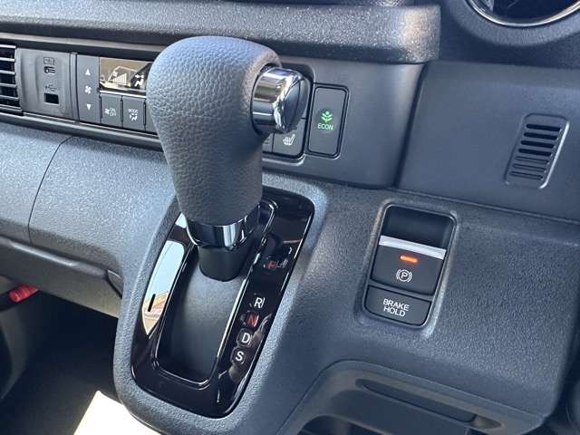 ホンダ Ｎ　ＢＯＸ カスタム ６６０ R7年 (東海) 99