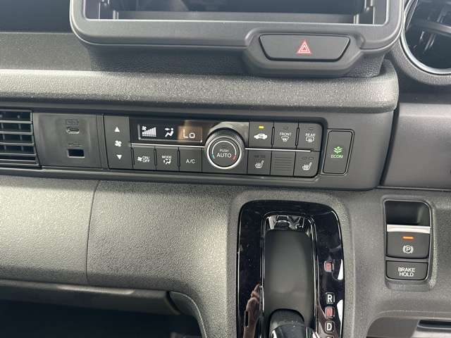 ホンダ Ｎ　ＢＯＸ カスタム ６６０ R7年 (東海) 99