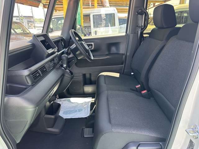 ホンダ Ｎ　ＢＯＸ カスタム ６６０ R7年 (東海) 99