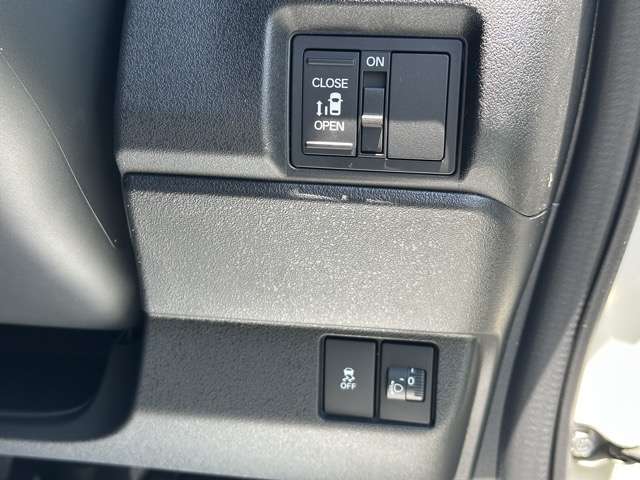 ホンダ Ｎ　ＢＯＸ カスタム ６６０ R7年 (東海) 99