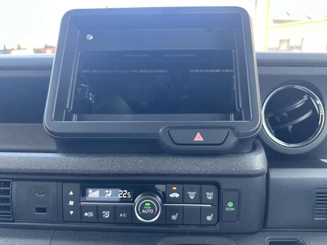 ホンダ Ｎ　ＢＯＸ カスタム ６６０ R7年 (東海) 99