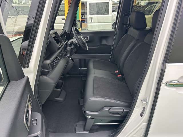 ホンダ Ｎ　ＢＯＸ カスタム ６６０ ターボ R7年 (東海) 99