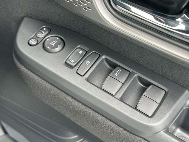 ホンダ Ｎ　ＢＯＸ カスタム ６６０ ターボ R7年 (東海) 99