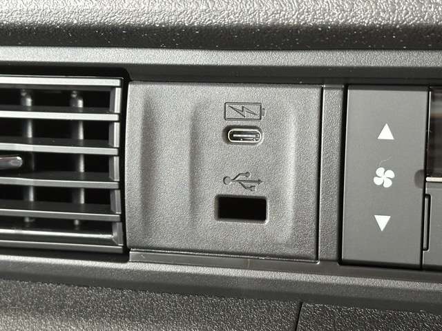 ホンダ Ｎ　ＢＯＸ カスタム ６６０ ターボ R7年 (東海) 99