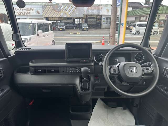 ホンダ Ｎ　ＢＯＸ カスタム ６６０ R7年 (東海) 99