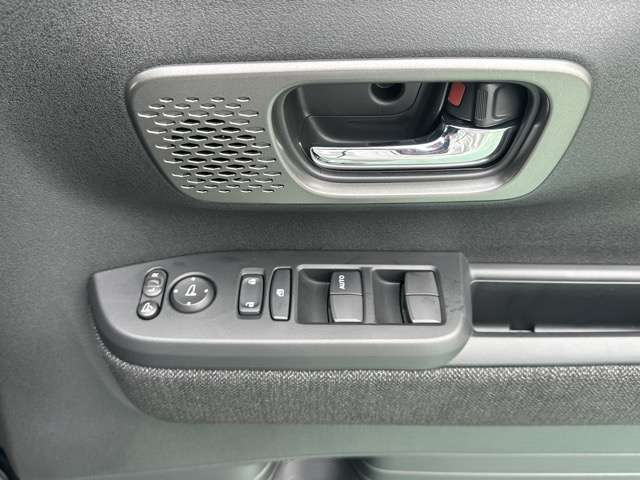 ホンダ Ｎ　ＢＯＸ カスタム ６６０ R7年 (東海) 99