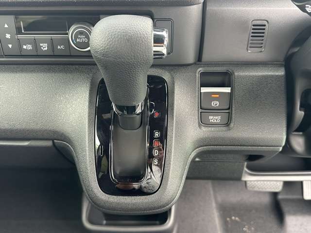 ホンダ Ｎ　ＢＯＸ カスタム ６６０ R7年 (東海) 99