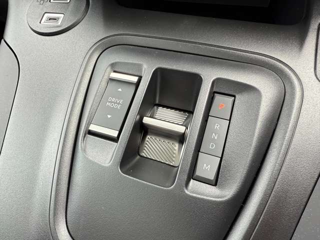 シトロエン ベルランゴ マックス ＸＴＲ ブルーＨＤＩ ローンチ エディション ディーゼルターボ R7年 (東北) 99